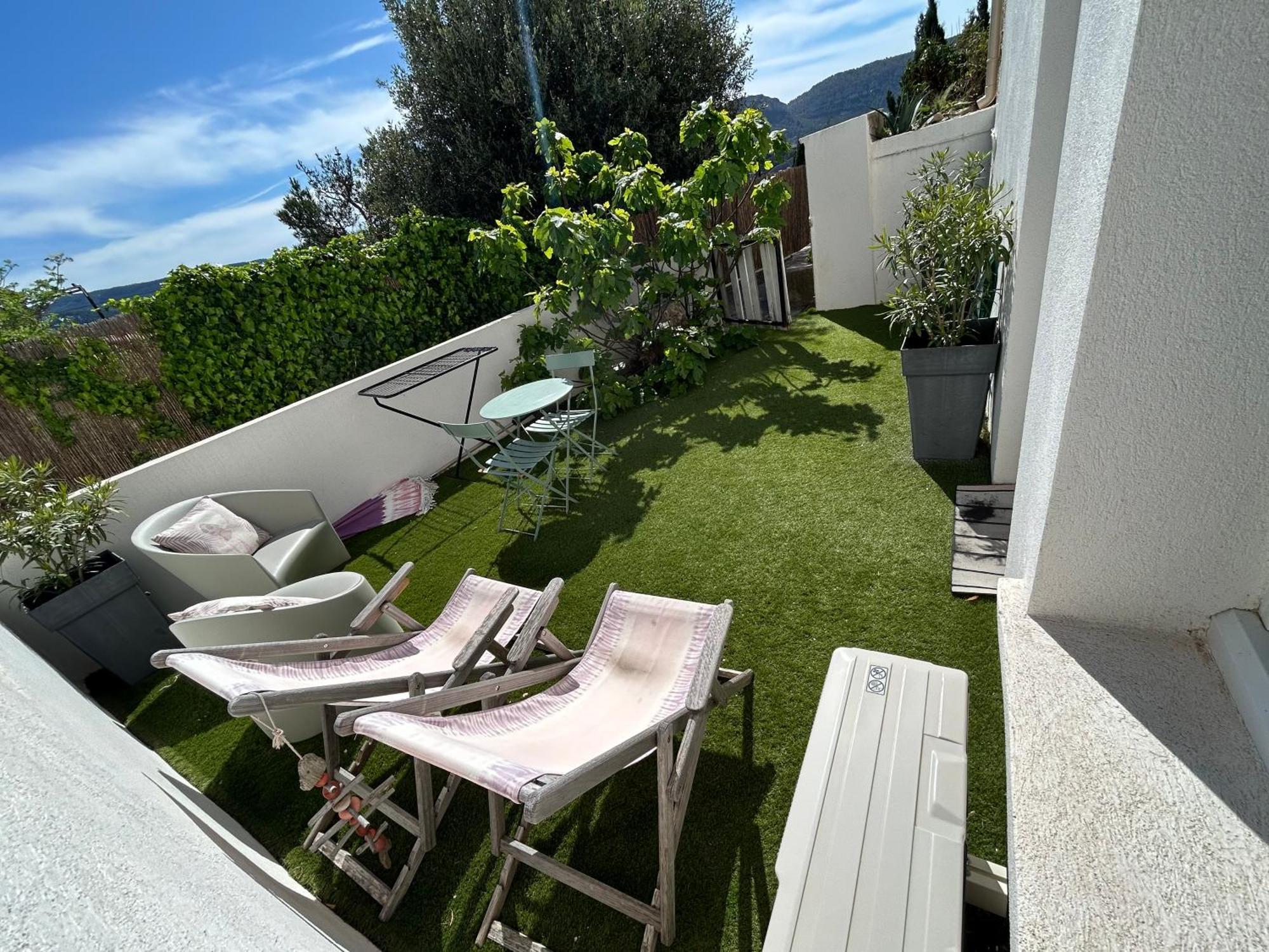 Studio Calme Aux Terrasses De 卡西斯 外观 照片